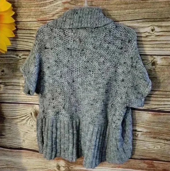 Decree Gray with Silver Metallic Threads Open Cardigan Size M - Picture 2 of 15